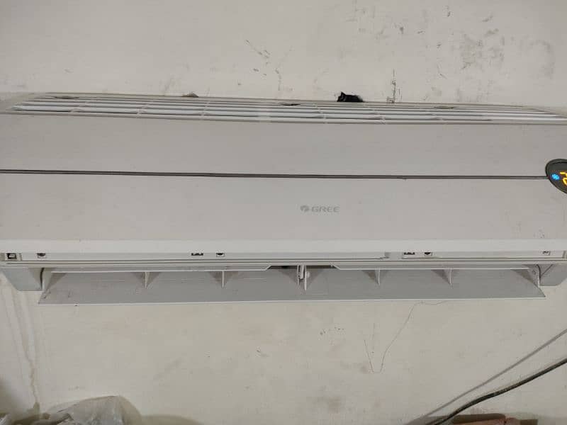 GREE 1 TON GENUINE AC NEVER REPAIRED 6