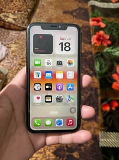 iphone 11 pta almost new phone