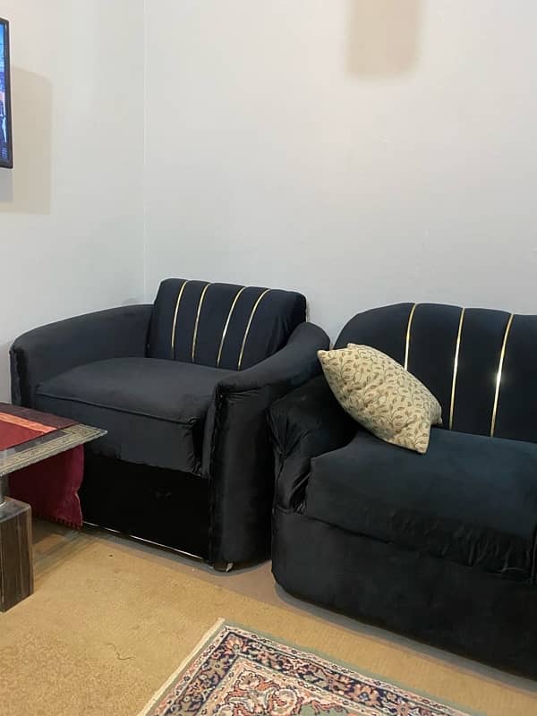 black sofa 7 seater for sale j 4