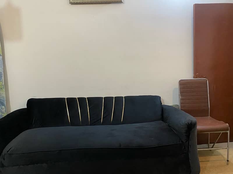 black sofa 7 seater for sale j 5