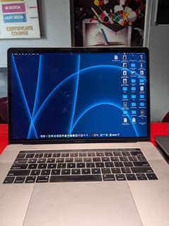 MacBook Pro 2017  15.4 inch