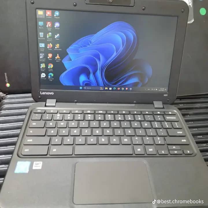 10/10 lenovo chromebook 1