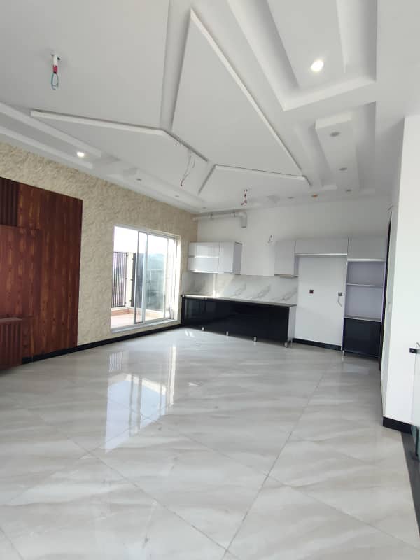 "Luxurious Modern Home For Sale In DHA Phase 8, Lahore A Masterpiece Of Elegance And Durability!" 100% Original Pics. . . 22