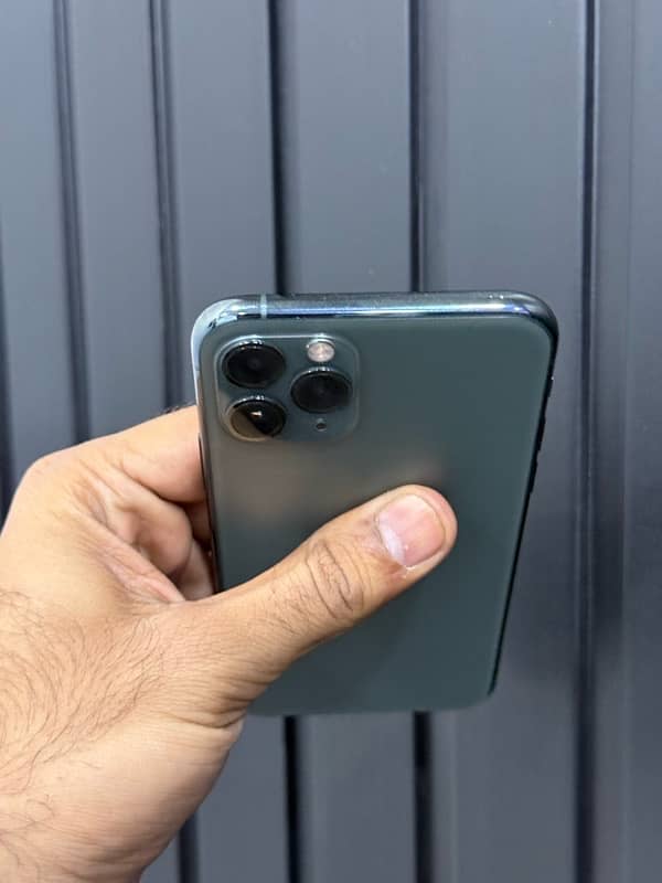 Iphone 11 pro 256gb dual sim pta approved.              12 13 14 15 16 4