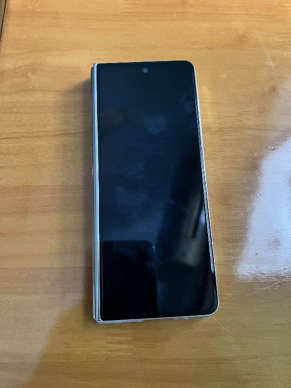 Samsung Z Fold 5, 256Gb with Original Box 10