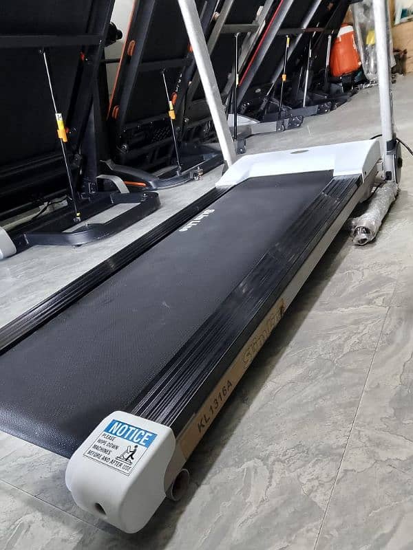 SLIMLINE TREADMILL weight capacity 100kg 0333*711*9531 9