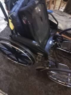 USA container mall wheelchair