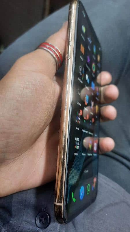 I phone xs max 64 Gb 3