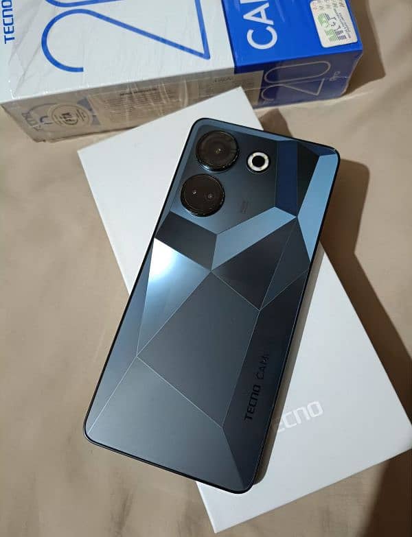 Tecno Camon 20 pro With box and charger 1