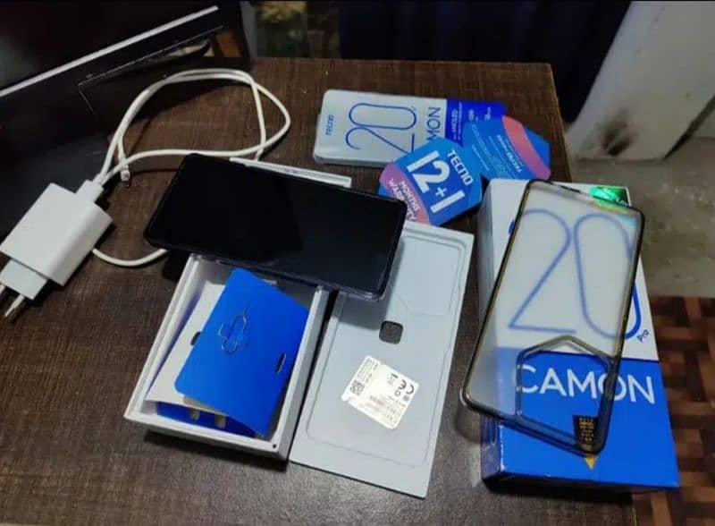 Tecno Camon 20 pro With box and charger 4