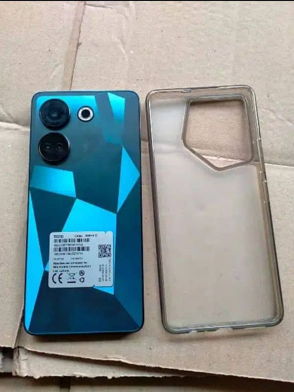 Tecno Camon 20 pro With box and charger 9