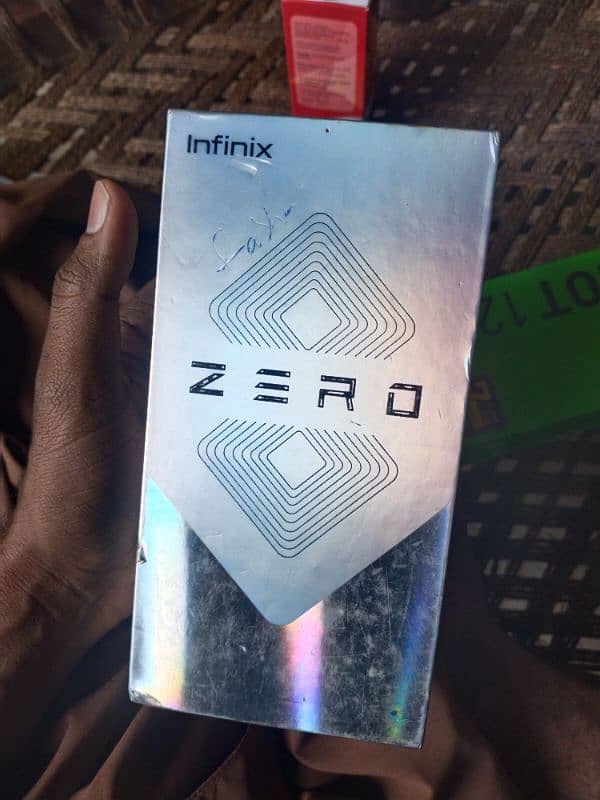 Infinix zero 8 . .  8/128 0