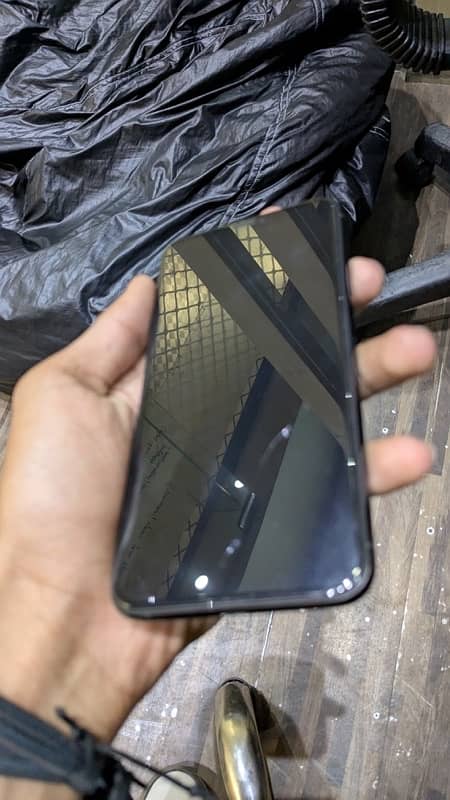 iPhone 11 pro max 64 GB 1