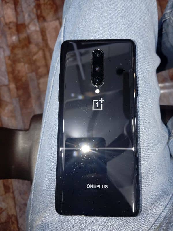 one plus 8 used but in very good condition pta approved 2