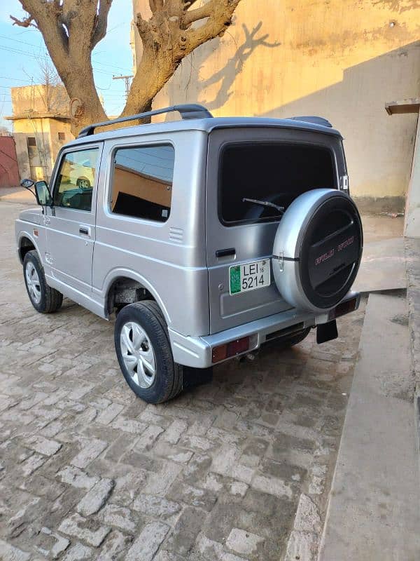 Suzuki Jimny 2016 1