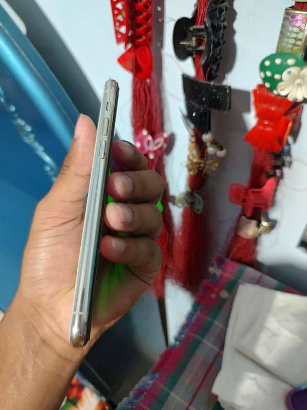 I phone 11 pro Jv064gb battery 73 health only one line side water pack 10