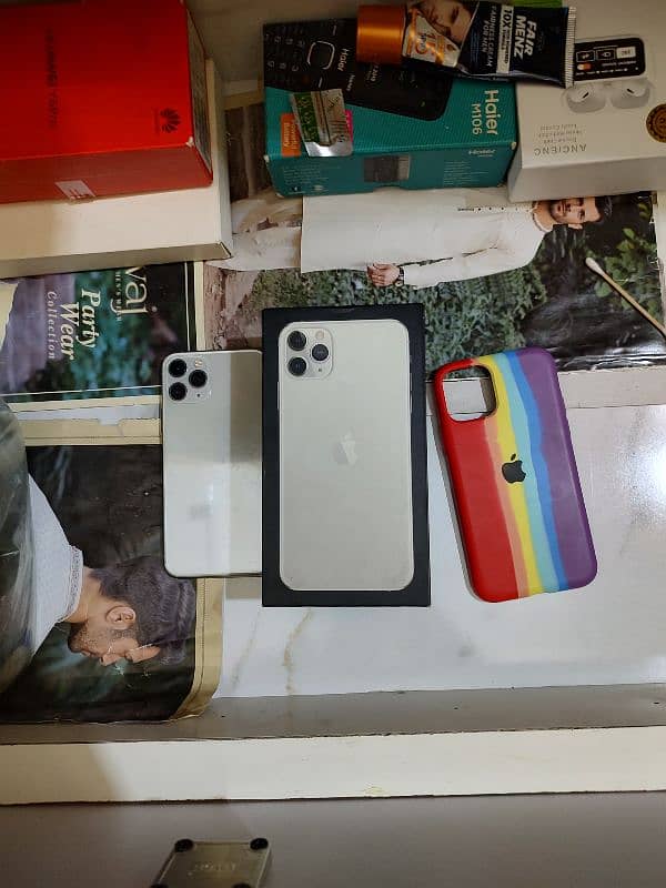 I phone 11 pro Jv064gb battery 73 health only one line side water pack 13