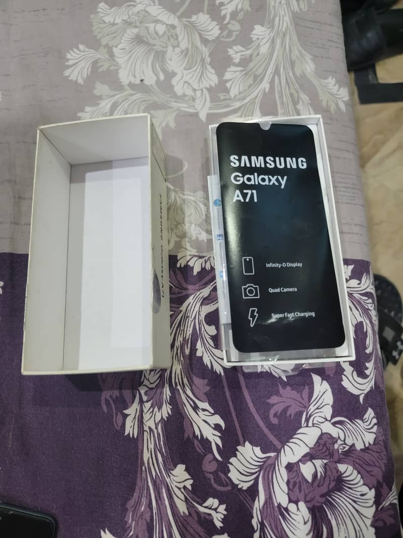 Samsung Mobile A71 1