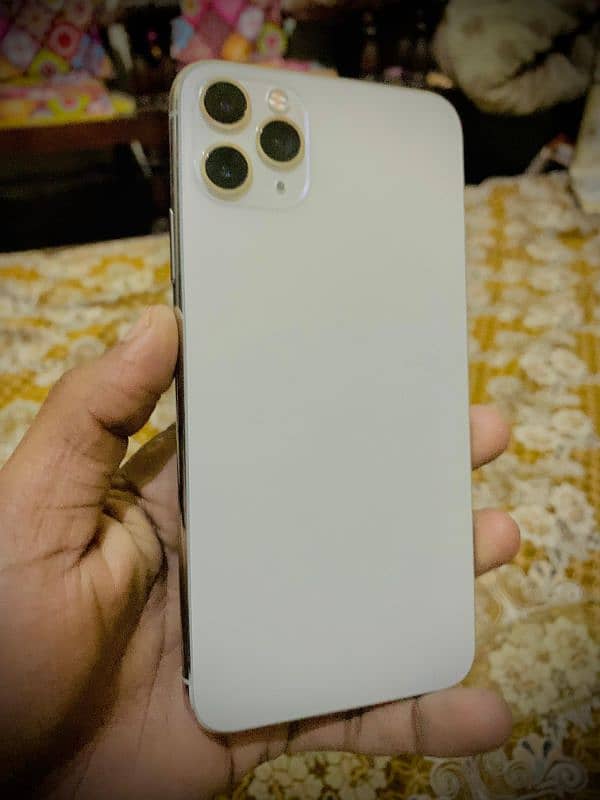 Iphone11promaxnonpta 0