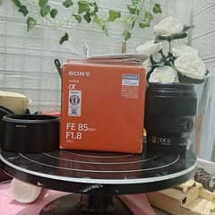 Sony 85mm 1.8 with box In Brand-new condition