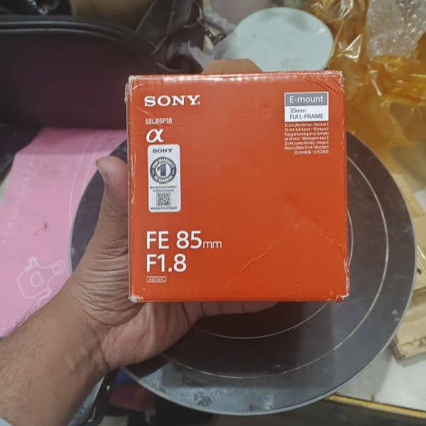 Sony 85mm 1.8 with box In Brand-new condition 8