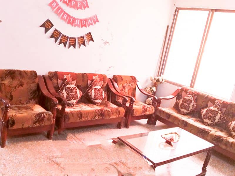 7 seater Sofa With One Table 0