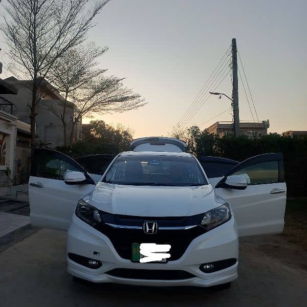 Honda Vezel X AWD 2014 register in 2018" urgent need to sale"! 0