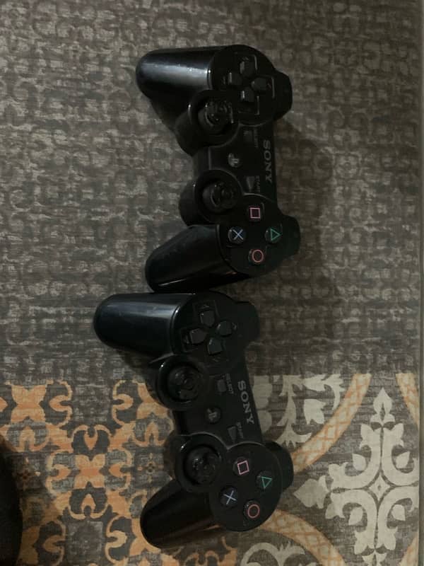 PS3 Wireless Controllers 0