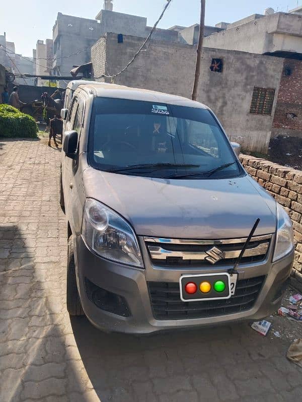 Suzuki Wagon R 2019 8