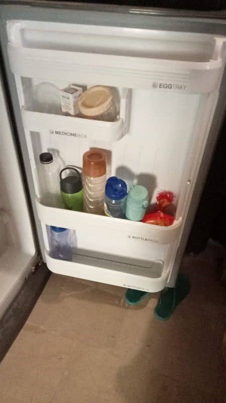 8 months used orient fridge 2