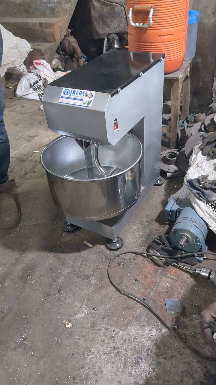 Dough mixer/Dough machine/dough mixer machine/haleem mixer/aata machin 0