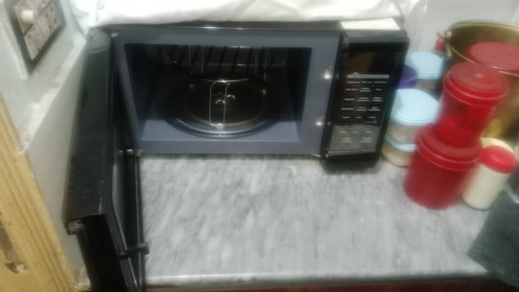 Grill  Microwave Oven 1