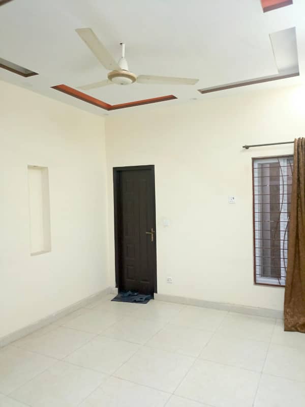 5 Marla House for Rent in Johar Town Block R-1 5