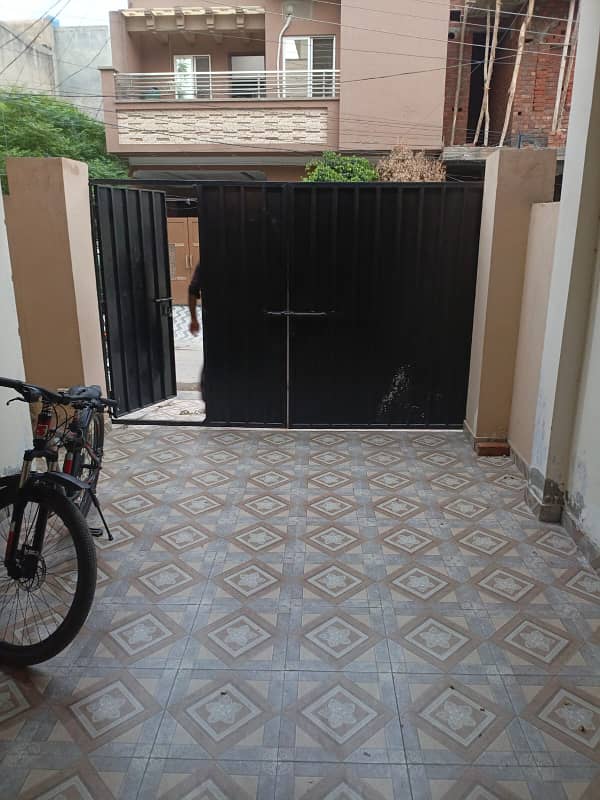 5 Marla House for Rent in Johar Town Block R-1 22