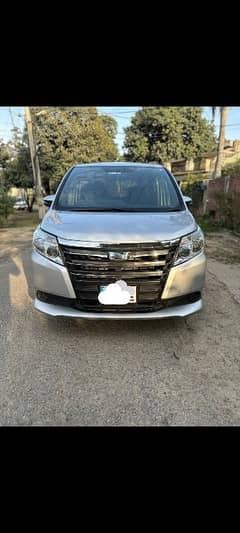 Toyota Noah 2015 total geniune