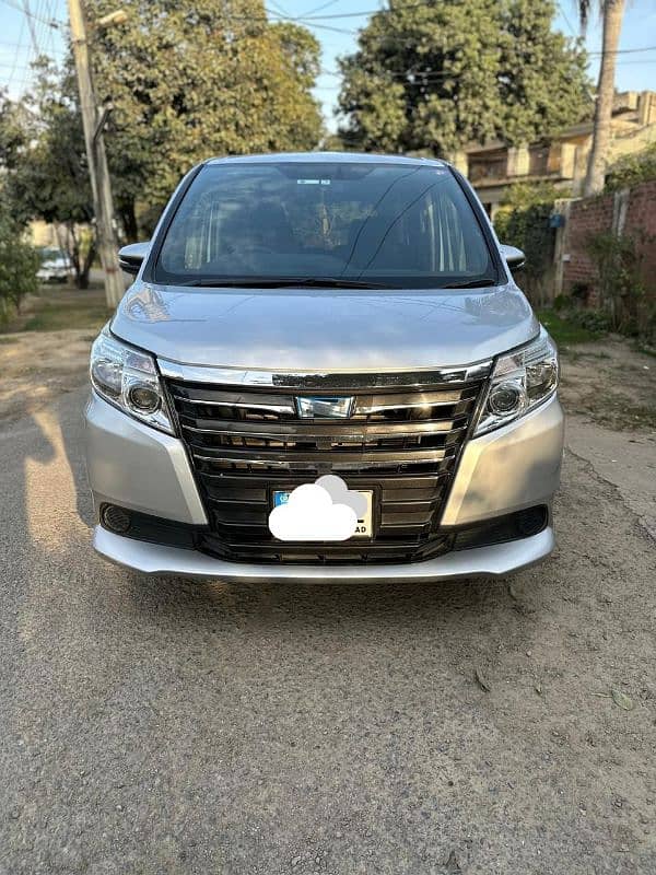 Toyota Noah 2015 total geniune 14