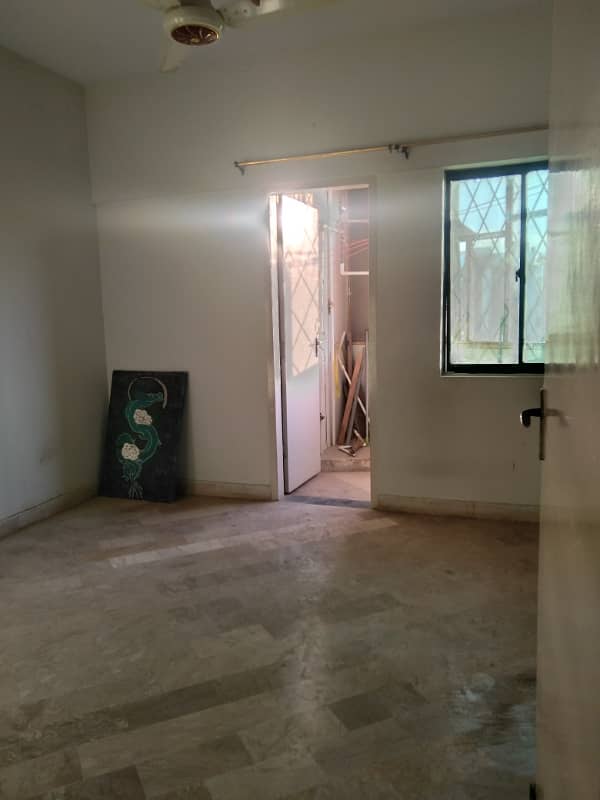 Outclass 3 bed dd flat for rent 4