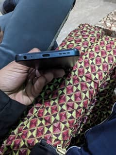 itel s23 used condition axhi ha mobile ki pix main deakh sakte ha