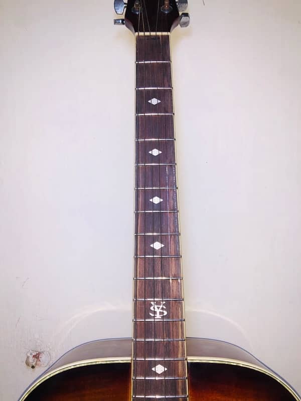 Acousttic Guitar 3