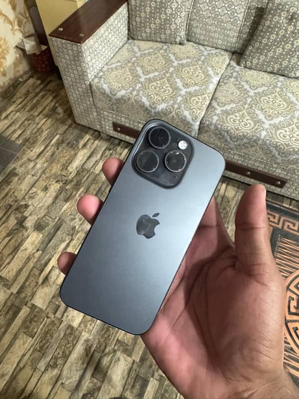 iphone 15 pro 2