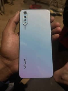 vivo s1