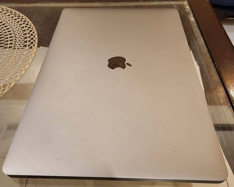 Macbook pro 2019 6