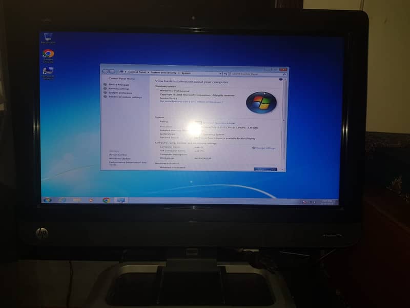 HP TouchSmart Elite 7320 All-in-One PC 1