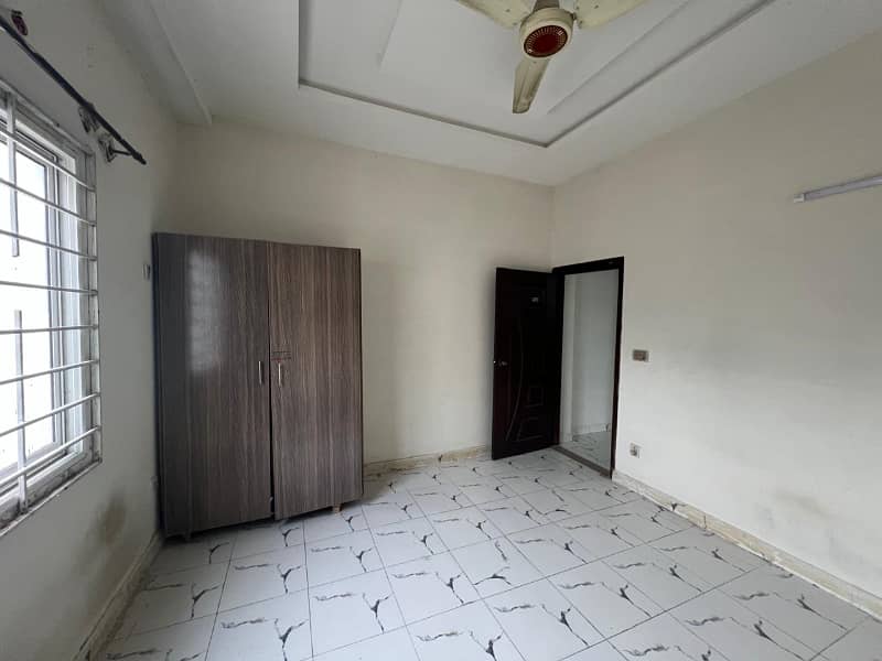 2bedrooms Unfurnished apartment available for Rent in E 11 isb 3