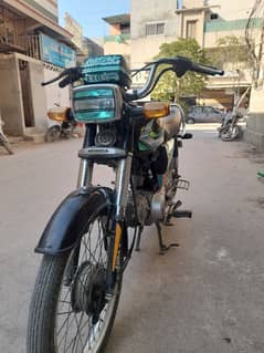 selling honda 70 2023 model