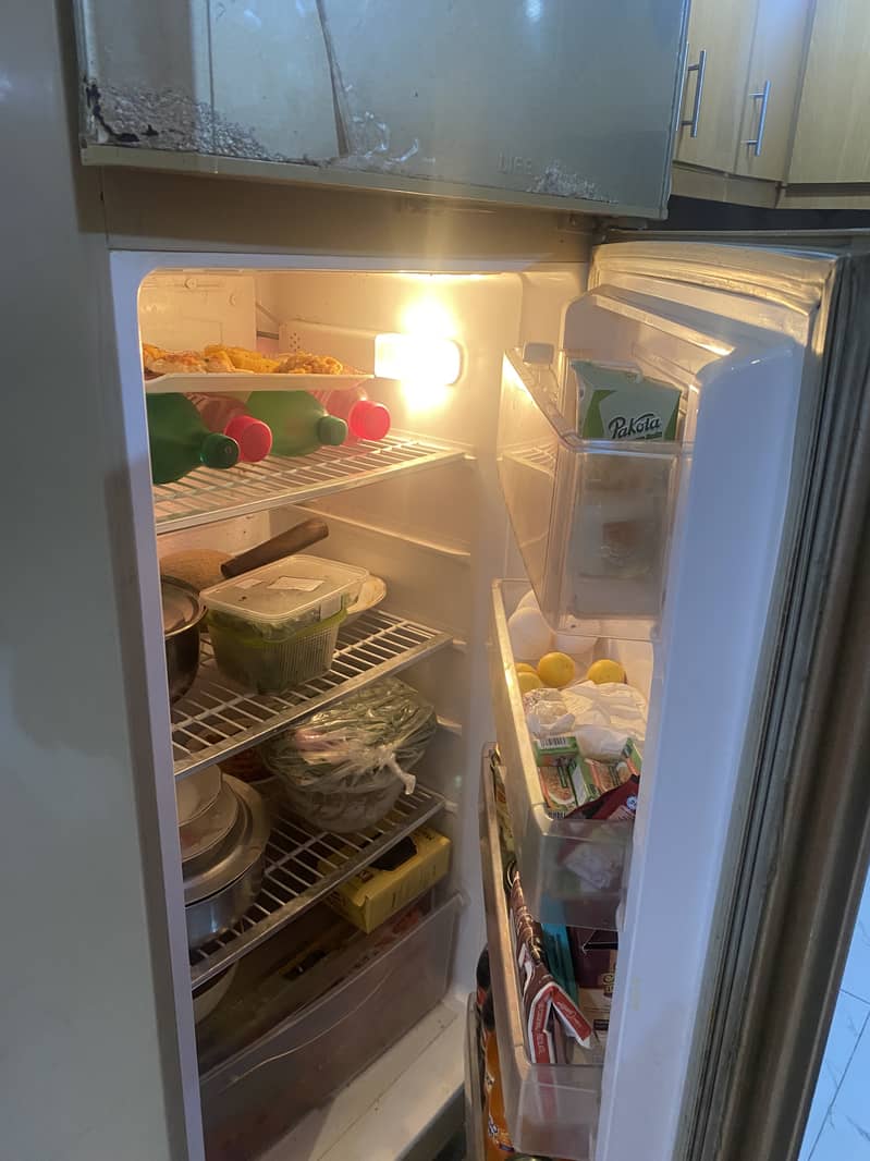 Pel refrigerator 50000Little negotiable 6