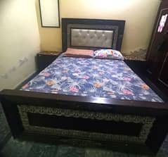 QUEEN SIZE BED WITH TWO SIDE TABLES AND SPRING MATTRESS