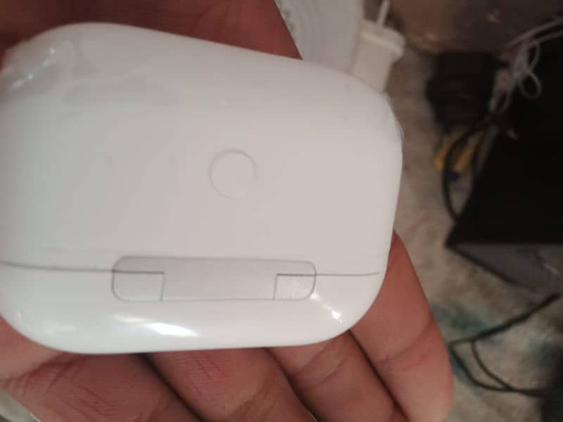 airpods 2nd Gen 4