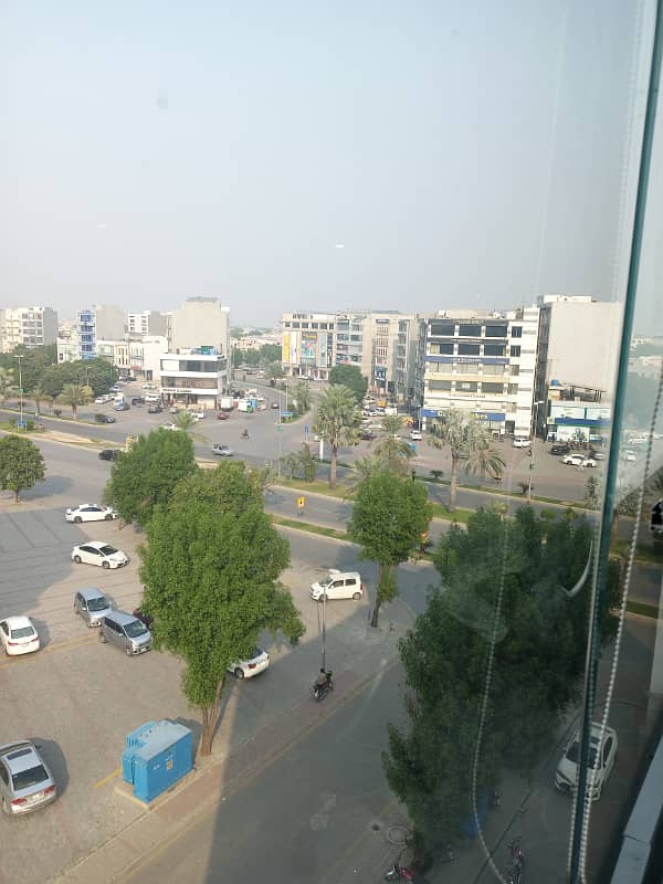 Invest In Luxury 65 Lac Flat For Sale In Sector E, Bahria Town 7