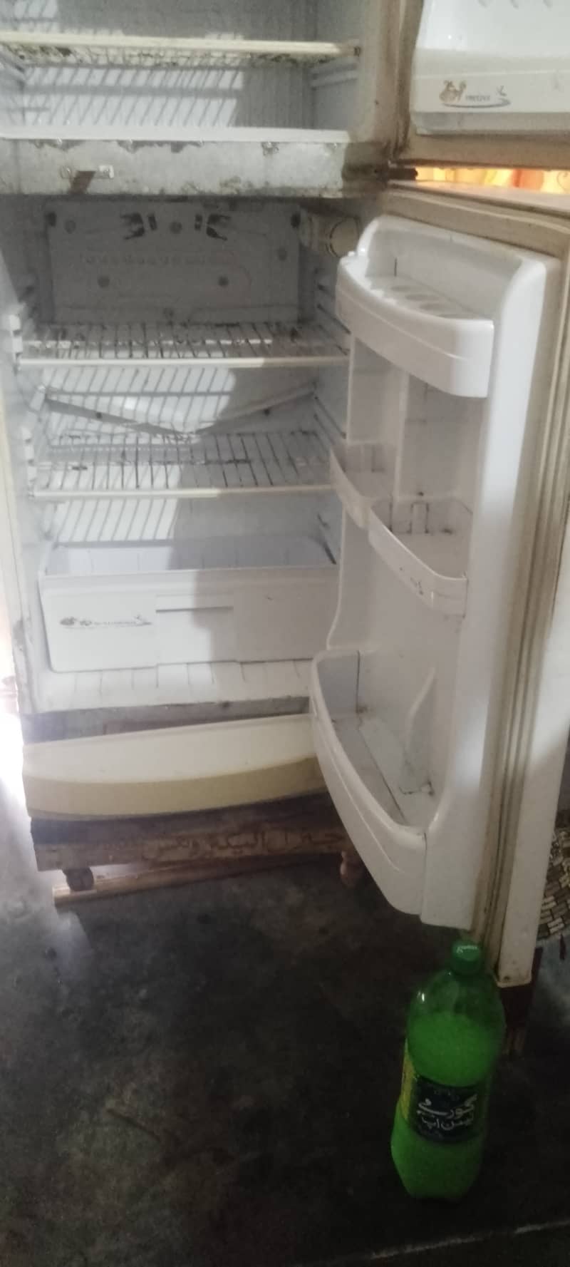 Used refrigerator in home in clear and a good working and good conditi 1